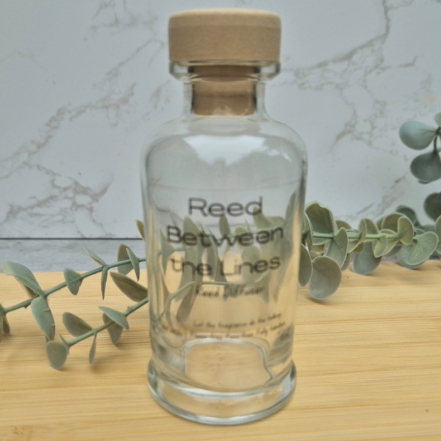 Reed Between the Lines – Long-Lasting Reed Diffusers