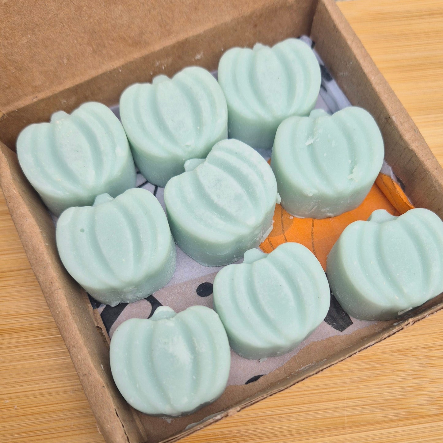 Pumpkin Posse — Box of 9 Pumpkin-Shaped Wax Melts