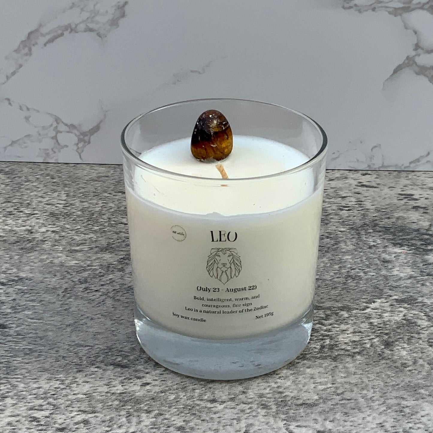 Leo star sign candle