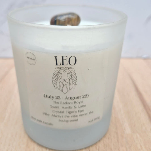 Leo - The Radiant Royal candle
