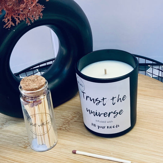 Trust the universe Candle